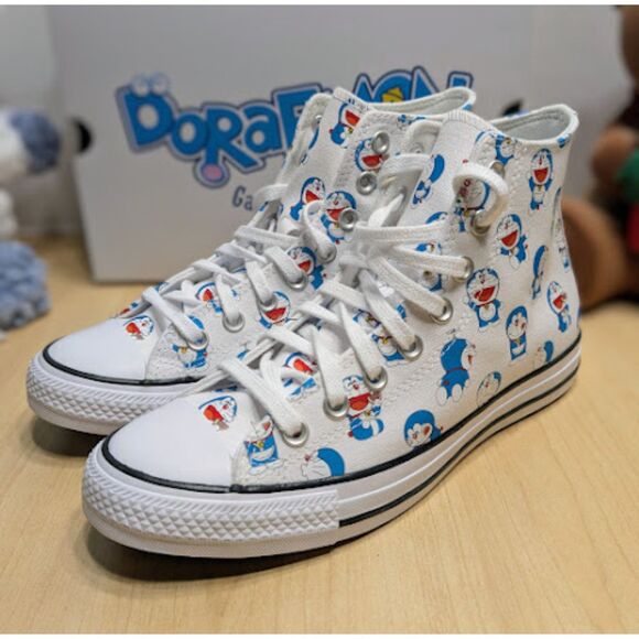 Converse Chuck Taylor All Star Doraemon Cat Robot Unisex High Top Shoes W9 NIB - Picture 4 of 13